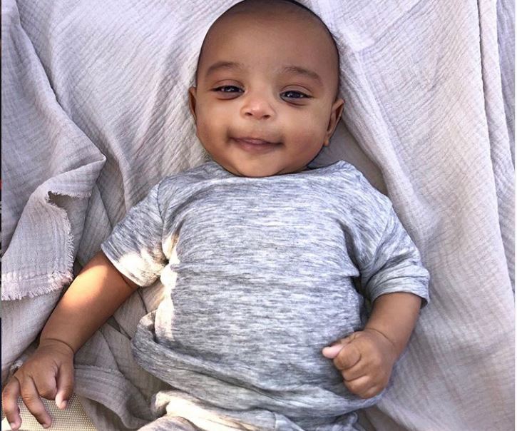 O 2 μηνών γιος της Κιμ Καρντάσιαν χαμογελάει και «λιώνει» το Instagram