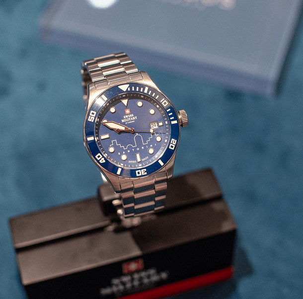 H νέα limited συλλογή Swiss Military by Chrono είναι εμπνευσμένη από τη Σαντορίνη