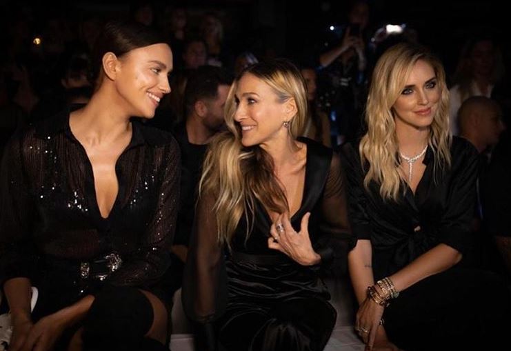 Ιρίνα Σάικ- Σάρα Τζέσικα Πάρκερ: Στο front row του Intimissimi show στη Βερόνα