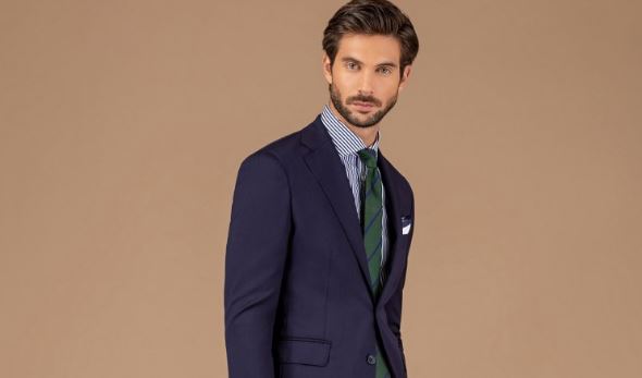 Η TAILOR Italian Wear ντύνει τον σύγχρονο άντρα με απαράμιλλο στυλ