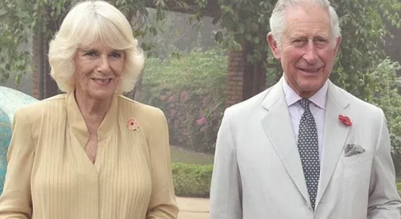 Πρίγκιπας Κάρολος – Καμίλα: Βόλτα στο κτήμα Sandringham