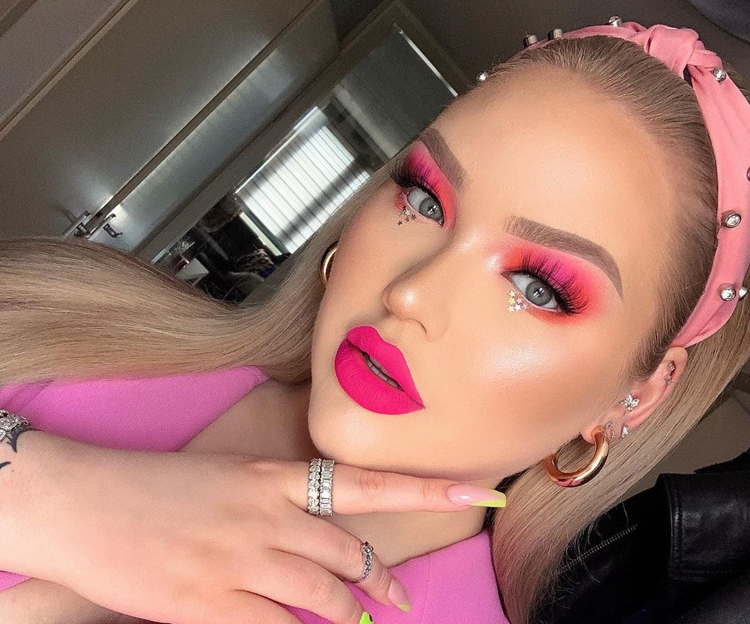 To νέο βίντεο της NikkieTutorials στο youtube δεν αφορούσε το μακιγιάζ