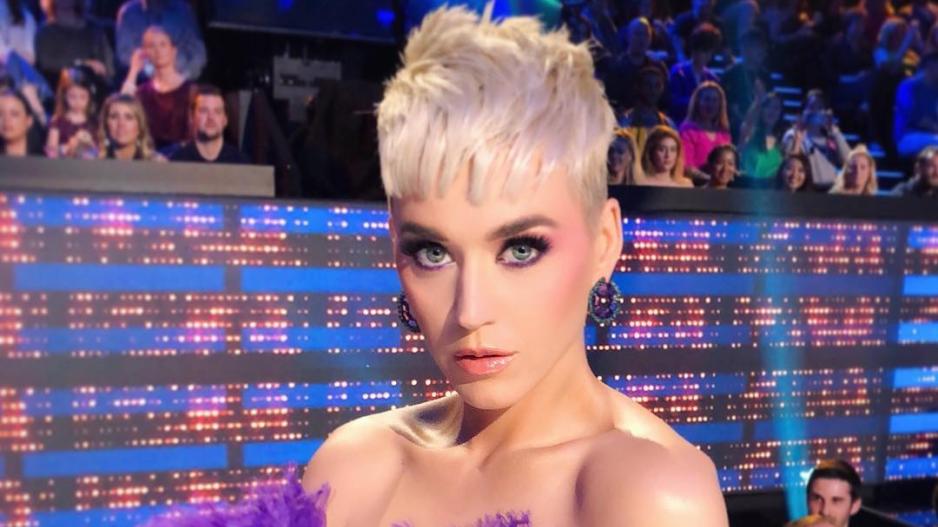 Συγκινεί η εγκυμονούσα Katy Perry μιλώντας για τη 