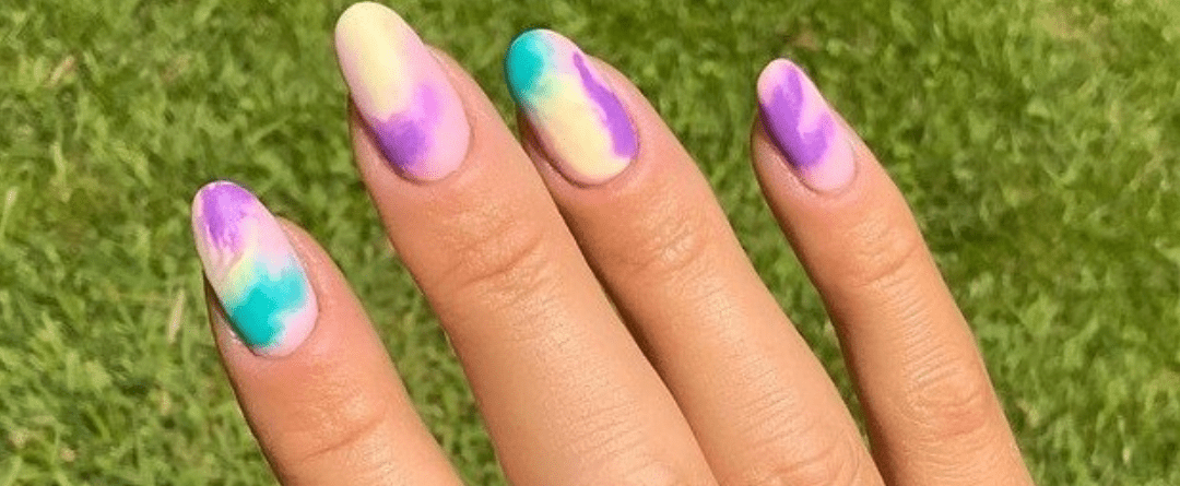 #NailTrends: Τo tie dye είναι η νέα τάση στο μανικιούρ