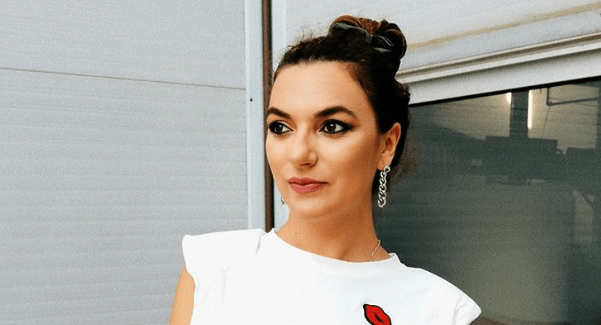 Ιωάννα Λαμπροπούλου: Εντυπωσίασε με το total handmade look της