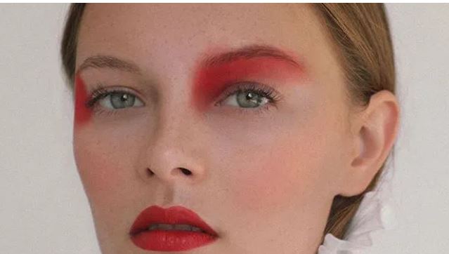 Aυτά τα χειμερινά #makeuplooks θα φορεθούν πολύ φέτος