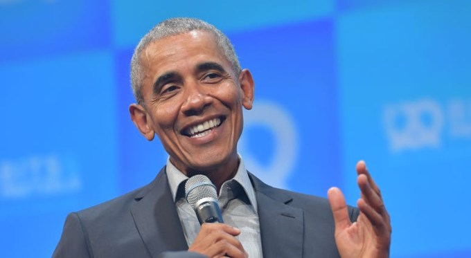 Μπάρακ Ομπάμα: Θα κυκλοφορήσει βιβλίο όπου θα περιγράφει όσα έζησε στον Λευκό Οίκο