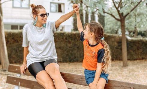 Κωνσταντίνα Ευριπίδου: Η τρυφερή sport βόλτα της με το γιο της