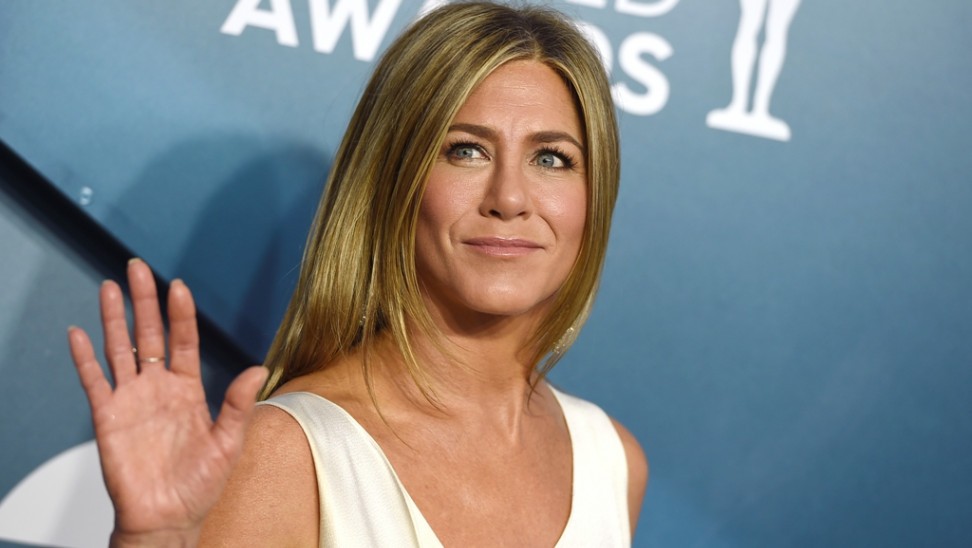 Η πριγκίπισσα Beatrice και η Jennifer Aniston μας έκαναν να θέλουμε να αγοράσουμε μεταχειρισμένα ρούχα