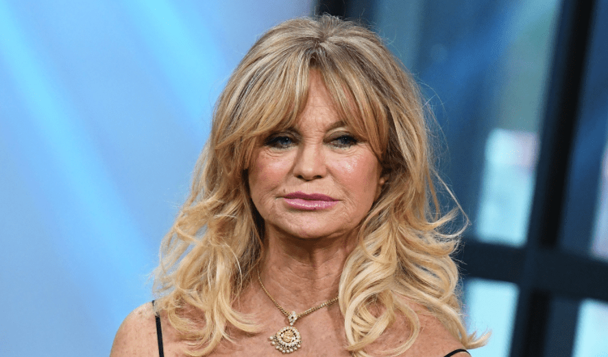 Η Goldie Hawn δείχνει υπέροχη στο γυμναστήριο του σπιτιού της