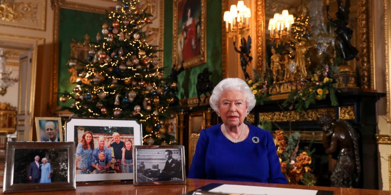 Αυτό είναι το Χριστουγεννιάτικο μενού της Βασίλισσας - Τι τρώει και τι απαγορεύει;