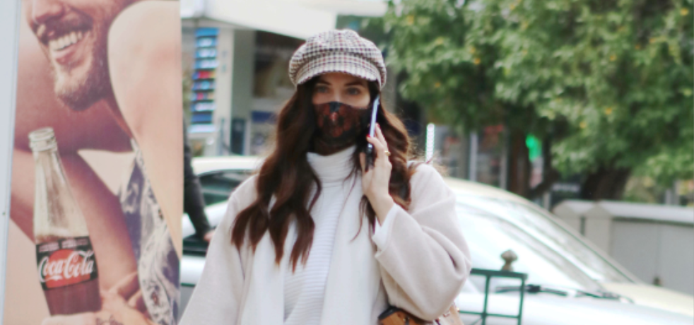 Τατιάνα Μπλάτνικ: Βόλτα στο Κολωνάκι με casual look