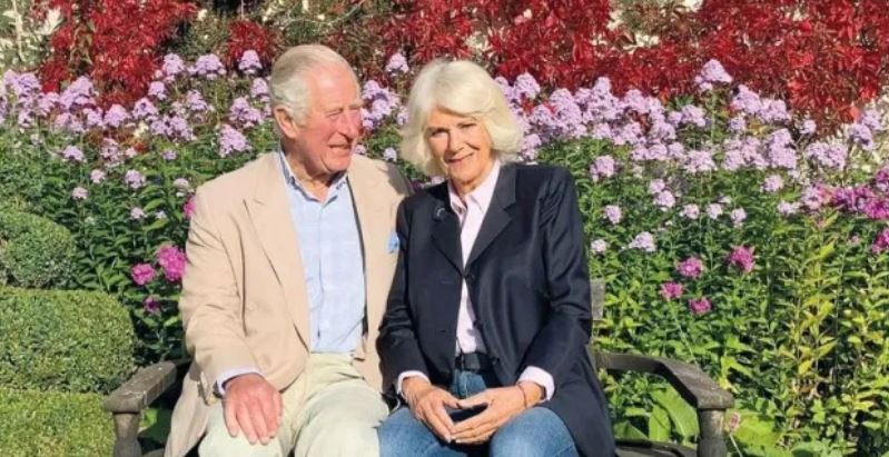 Πρίγκιπας Charles και Δούκισσα Camilla: Δείτε το νέο γραφείο του σπιτιού τους