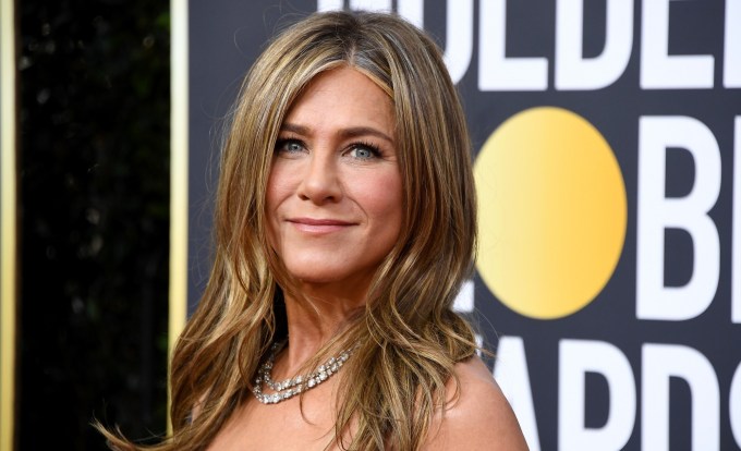 Αλλαγή για την Jennifer Aniston: “Άφησε” πίσω το signature χρώμα των μαλλιών της