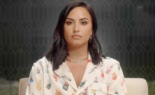 Demi Lovato: «Έπαθα τρία εγκεφαλικά και μία καρδιακή προσβολή μετά από υπερβολική δόση»