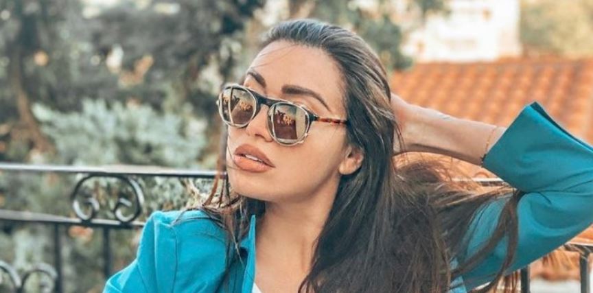 Όλγα Φαρμάκη: Ποζάρει με τον σύζυγό της και την κορούλα τους