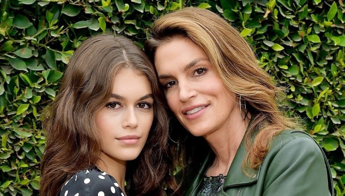 Cindy Crawford: Αυτή είναι η τεράστια γκαρνταρόμπα της στο 7 εκατομμυρίων σπίτι της