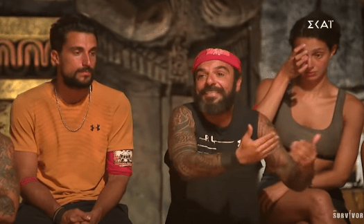 Survivor: Τριαντάφυλλος εναντίον Κορόμι: “Με βγάζεις κλέφτη; Βγες στον τάκο ρε νταή”