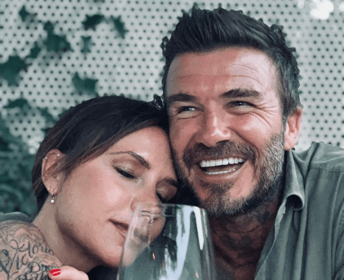 Victoria Beckham: Το πάρτι γενεθλίων και το τρολάρισμα του David για την ηλικία της!