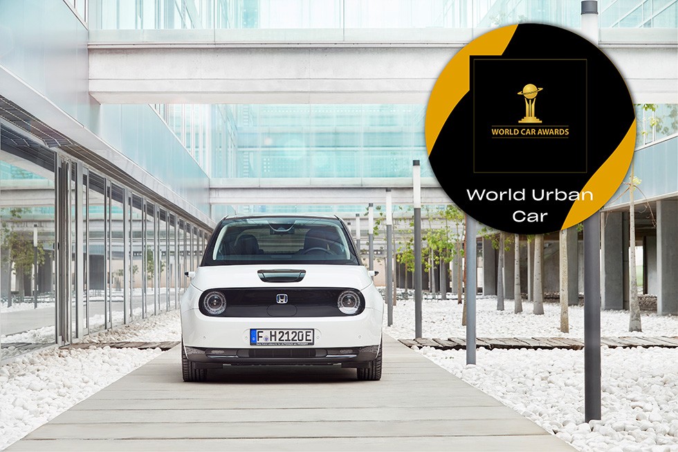Το Honda e σάρωσε στα World Car Awards 2021