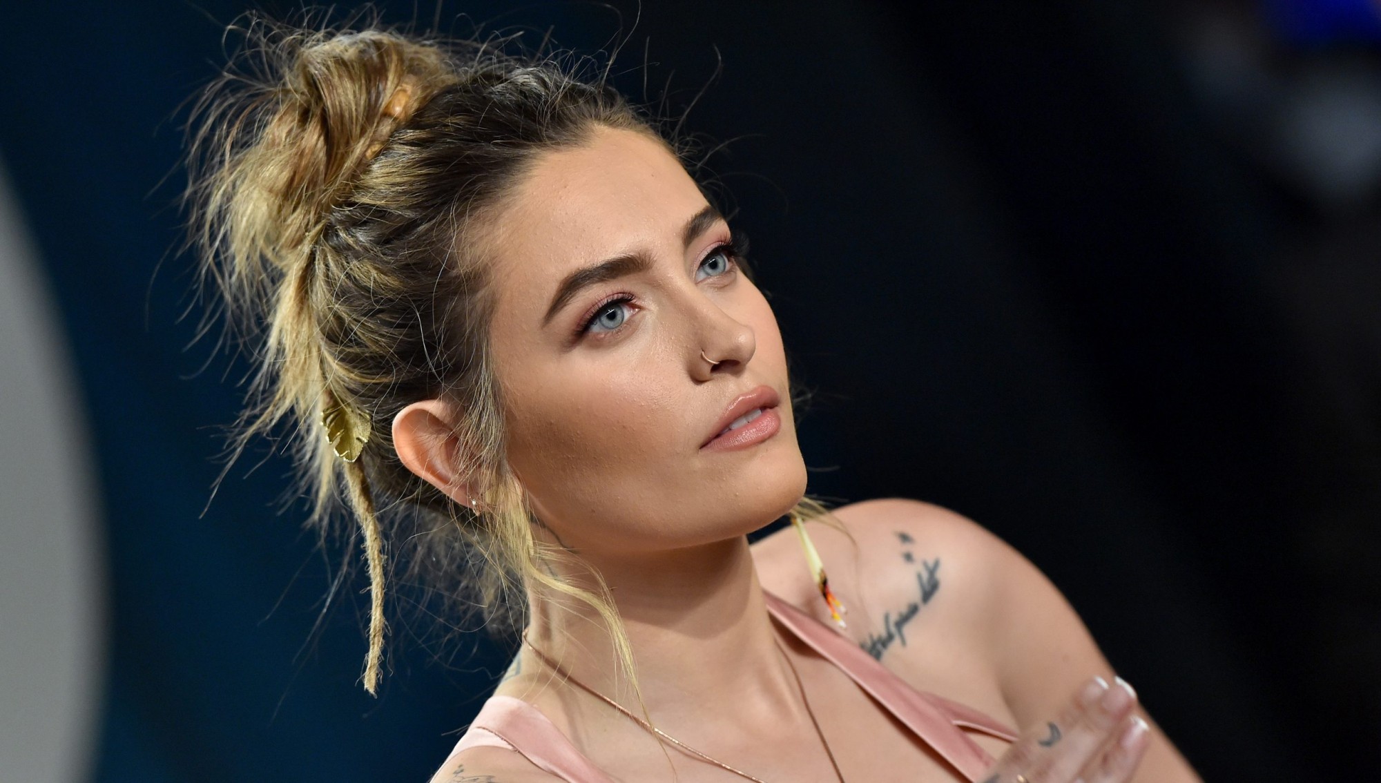 Paris Jackson: Κατηγορεί τους paparazzi για το ψυχολογικό της τραύμα