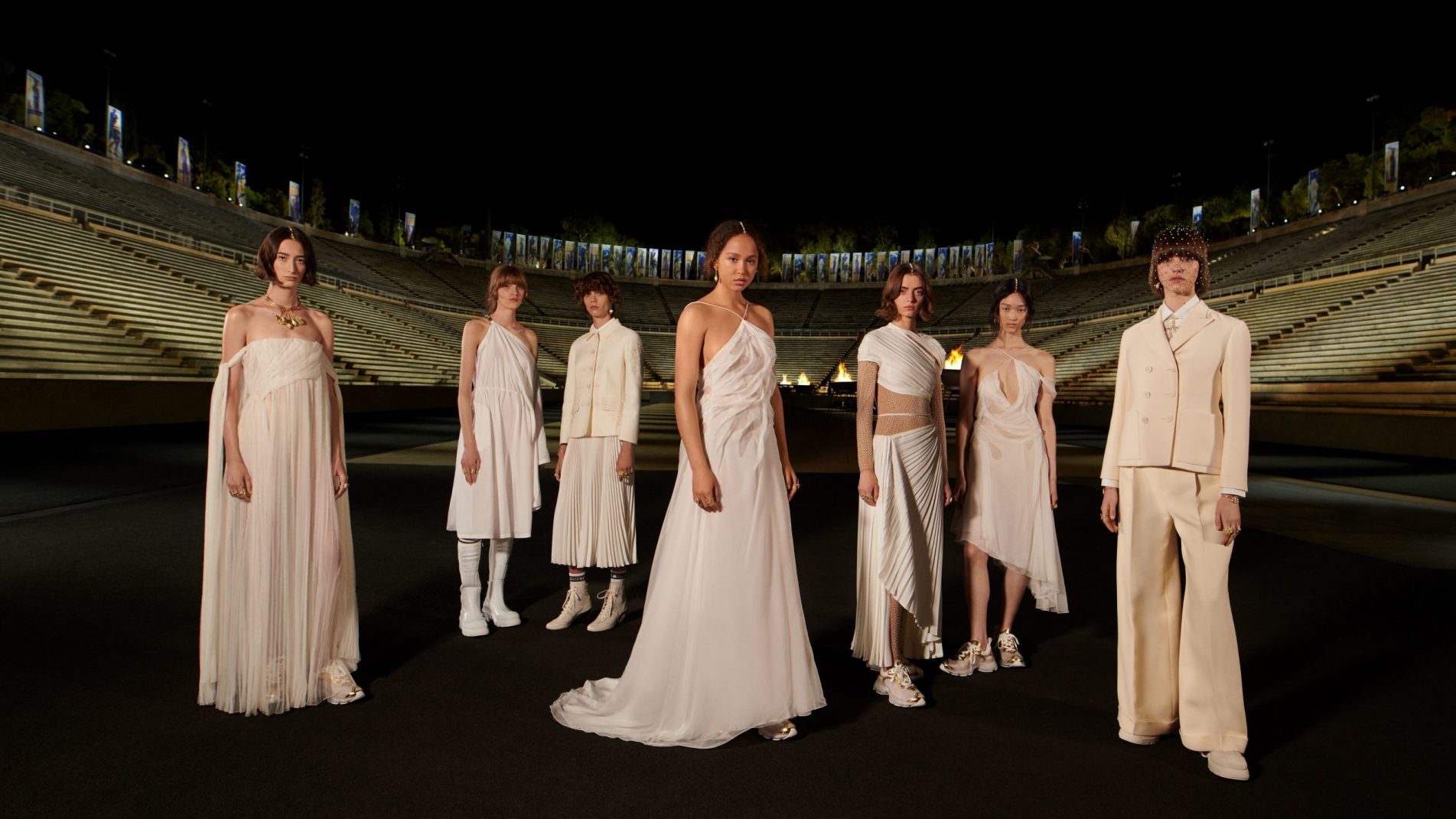 Dior Cruise 2022 Collection: Δείτε το εντυπωσιακό fashion show στην Αθήνα