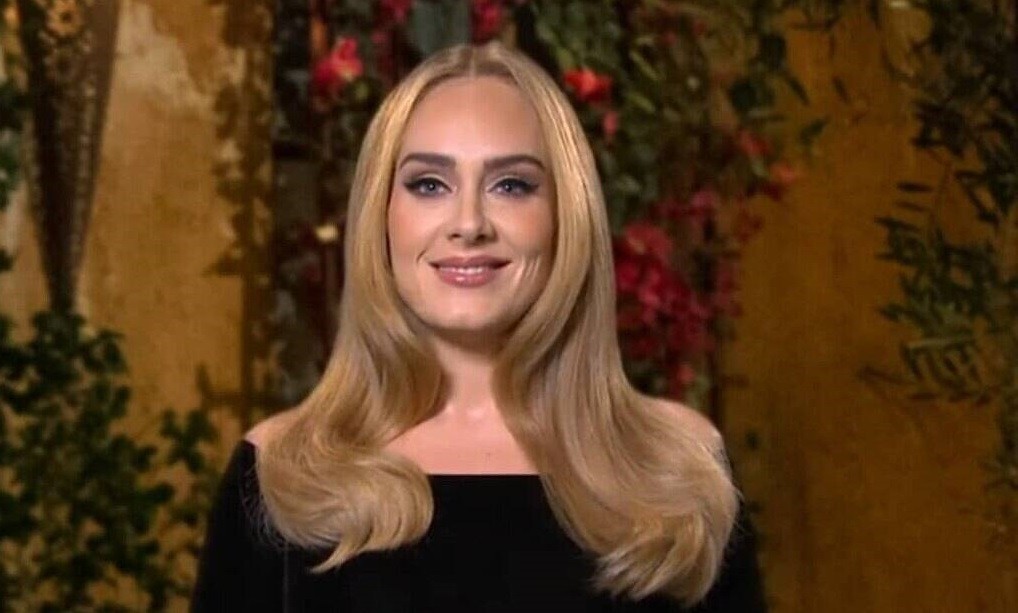 Adele: Η εμφάνιση χωρίς μακιγιάζ και το μήνυμα που πέρασε