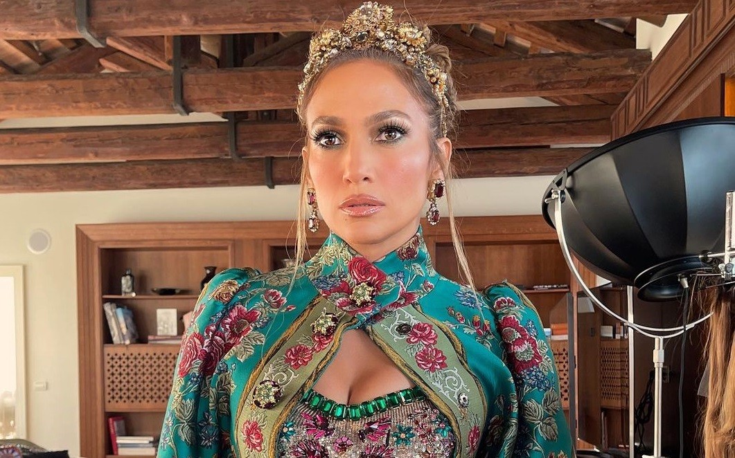 Jennifer Lopez: Όλες οι λεπτομέρειες της εμφάνισής της στο Alta Moda του Dolce & Gabbana