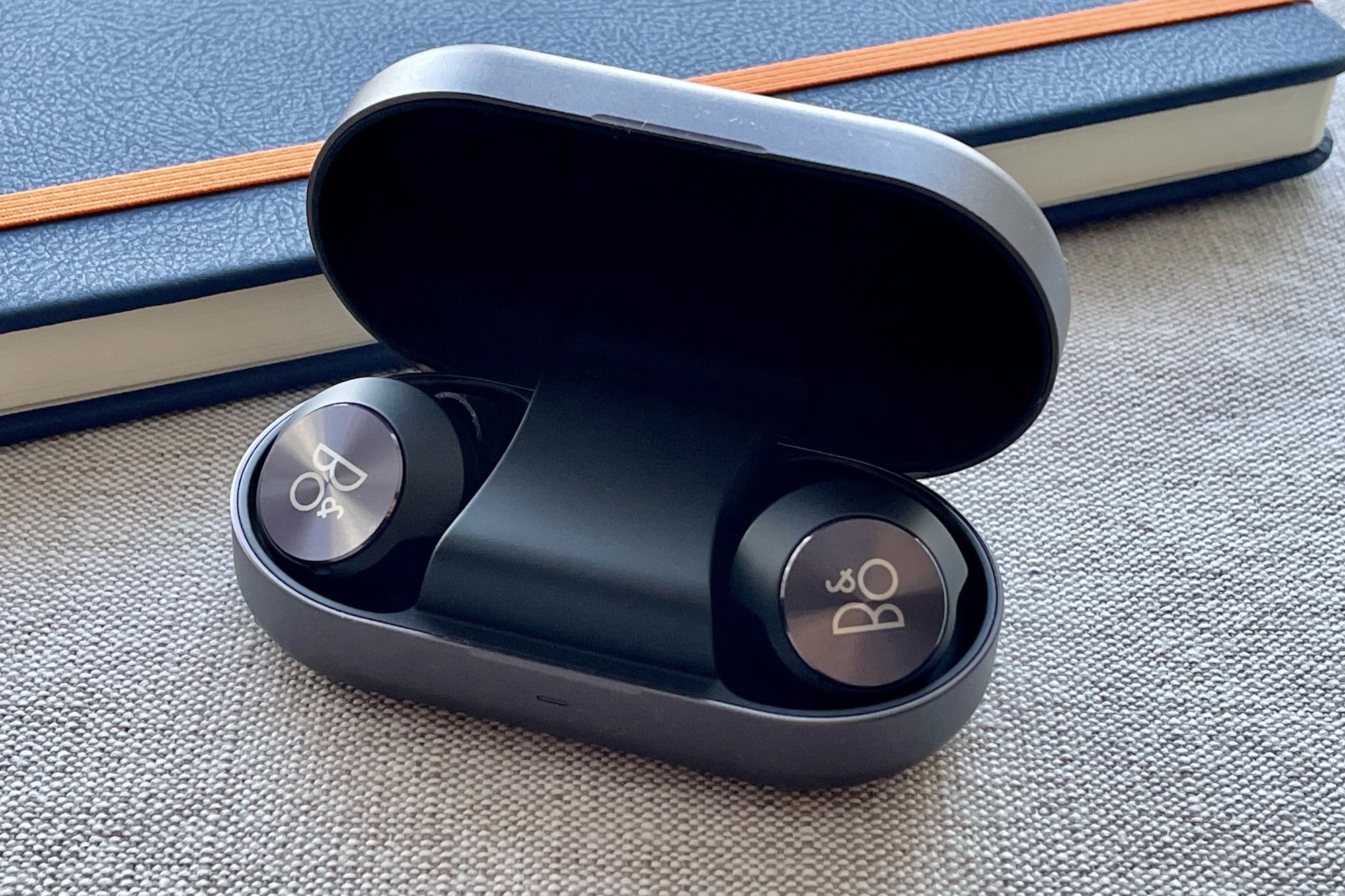 Beoplay EQ: Ποιότητα ήχου Bang & Olufsen σε ένα κομψό ζευγάρι ακουστικά