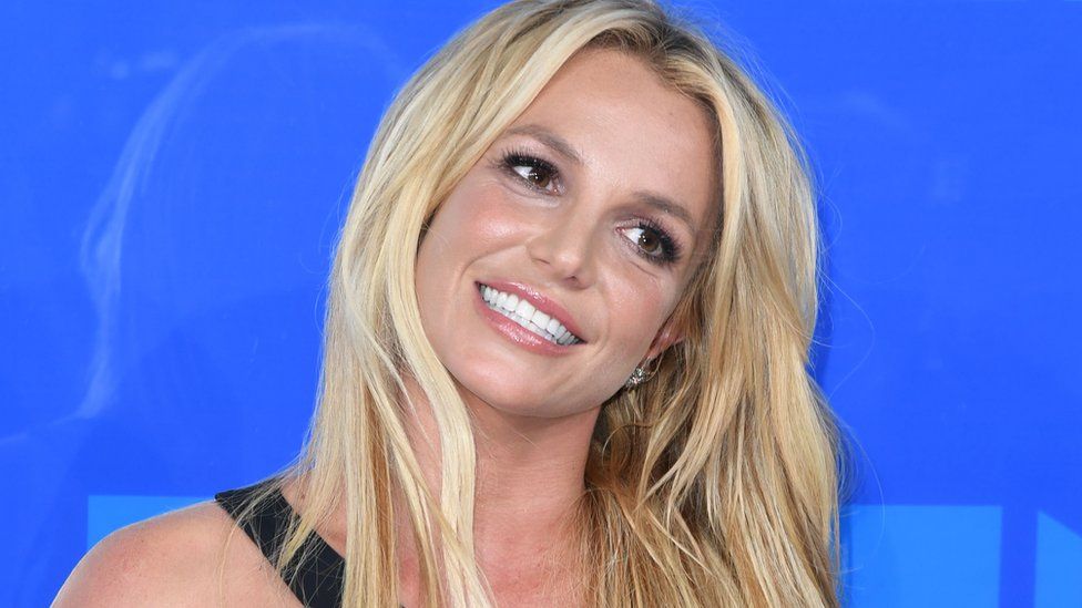 Britney Spears: Ο πατέρας της ζητά δυο εκατομμύρια για την “ελευθερία” της