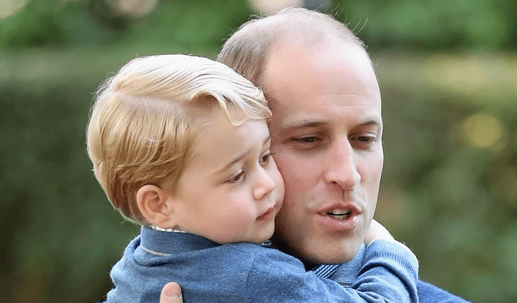 Πρίγκιπας William: Η γλυκιά φωτογραφία του Πρίγκιπα George με τον Πρίγκιπα Φίλιππο στο γραφείο του