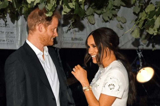 Meghan Markle: Φόρεσε την αγαπημένη τσάντα της Πριγκίπισσας Diana