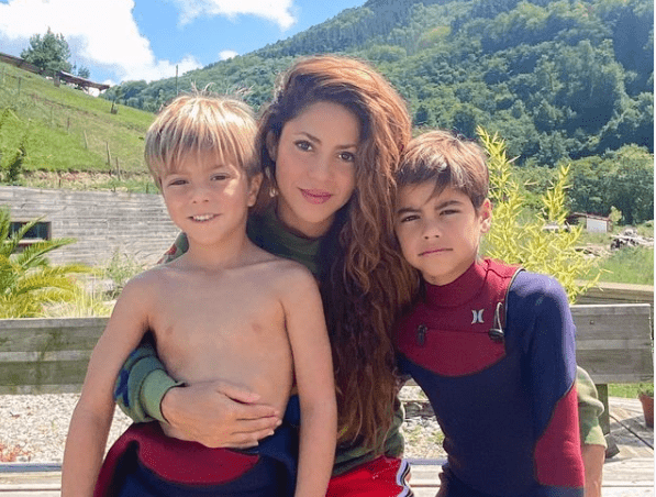 Δείτε τo ανεβαστικό Tik Tok της Shakira με τους γιους της!