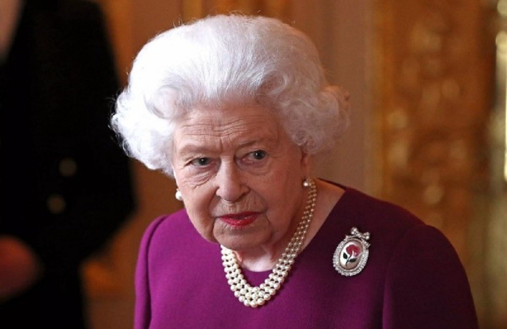 Βασίλισσα Ελισάβετ: Πέρασε τη νύχτα στο νοσοκομείο