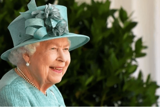 Boris Johnson: Οι πρώτες δηλώσεις του μετά την είσοδο της Βασίλισσας Ελισάβετ στο νοσοκομείο