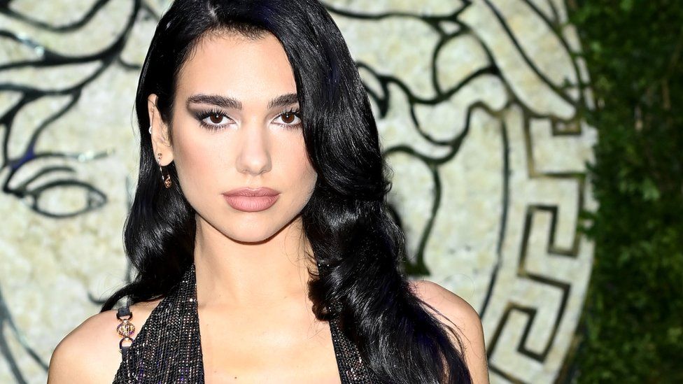 Dua Lipa: Μας δείχνει πώς είναι χωρίς μακιγιάζ