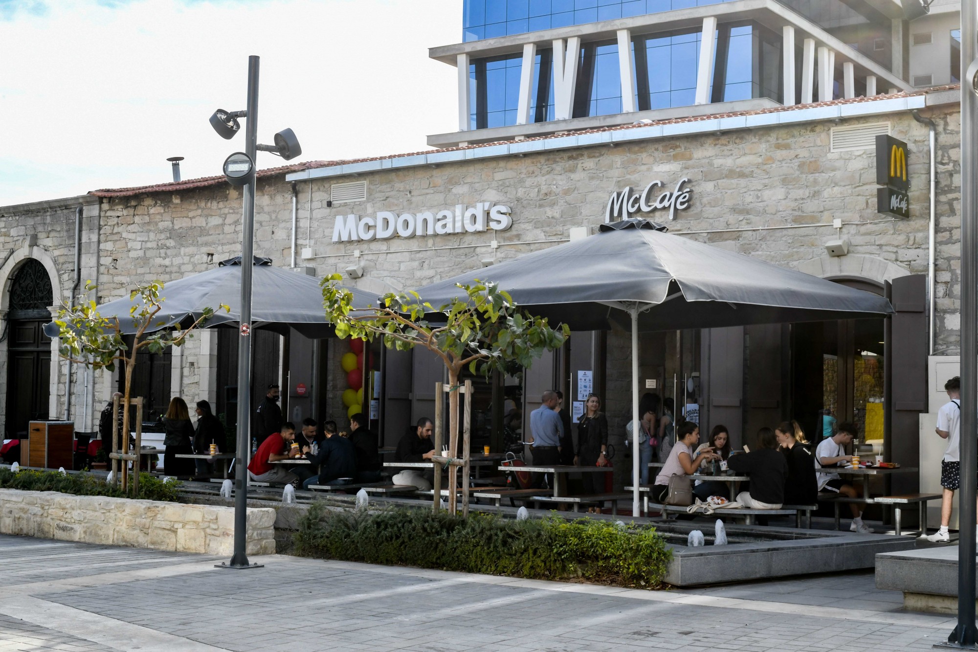 Άνοιξε το πολυαναμενόμενο  21ο εστιατόριο της McDonald’s™ Κύπρου  στο Παλαιό Λιμάνι Λεμεσού