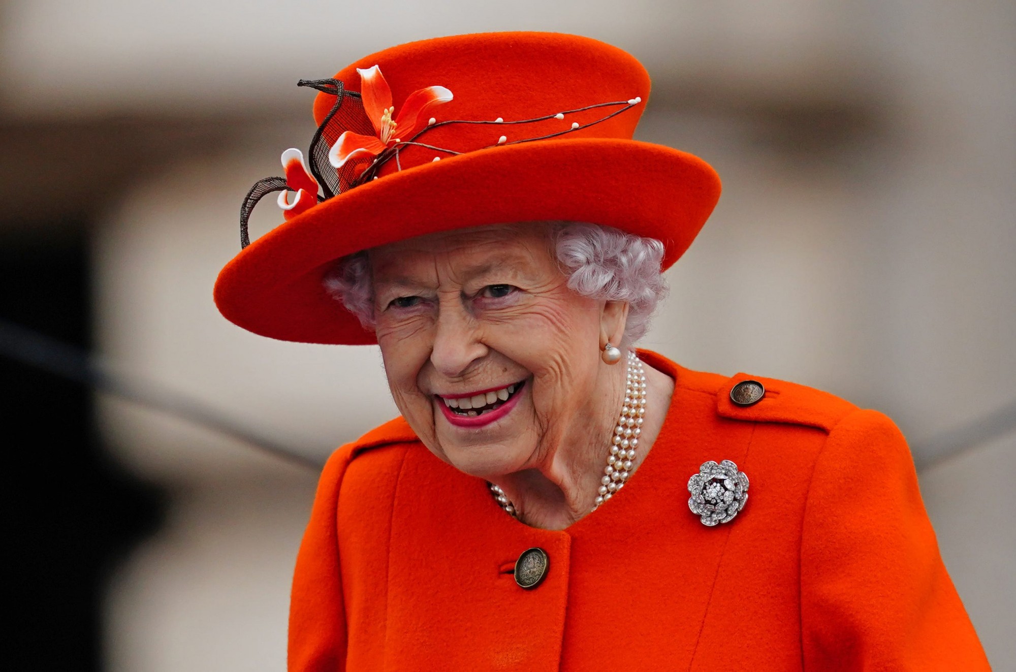 Βασίλισσα Ελισάβετ: «Σταδιακή μετάβαση ευθυνών στον Πρίγκιπα Κάρολο»
