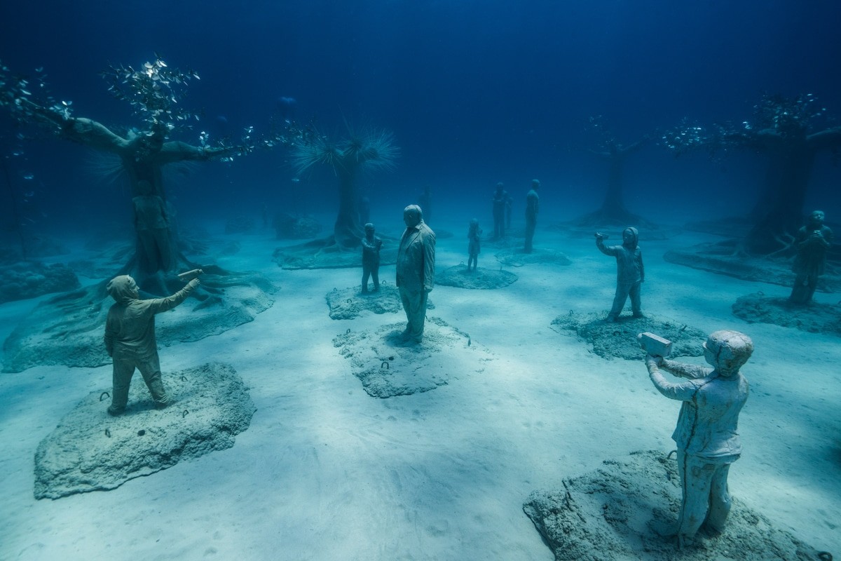Κι όμως το μοναδικό υποβρύχιο μουσείο γλυπτικής στην Μεσόγειο είναι στην Κύπρο!