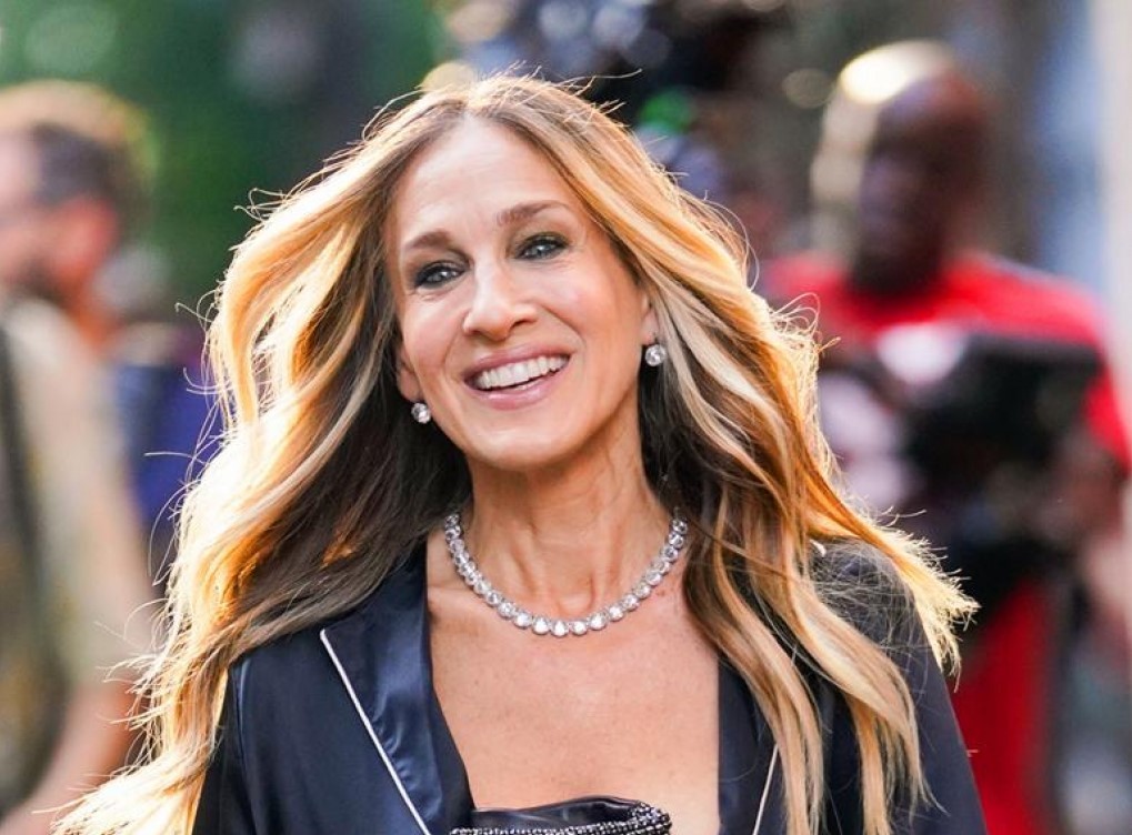 Sarah Jessica Parker: Με φόρεμα της αγαπημένης σχεδιάστριας της Kate Middleton