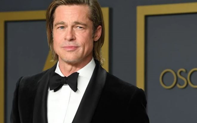 Δεν αντιστάθηκε στη γοητεία του: «Είμαι straight αλλά ο Brad Pitt είναι τόσο όμορφος»