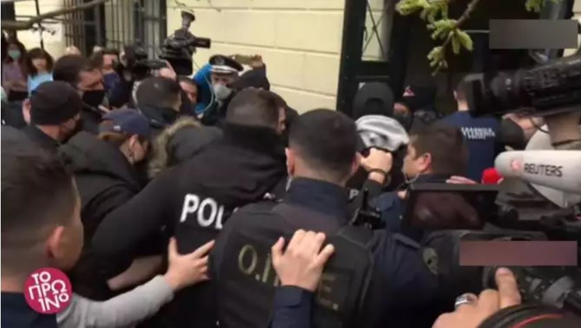 Ρούλα Πισπιρίγκου: Κουκουλωμένη και με αλεξίσφαιρο στον εισαγγελέα (βίντεο)
