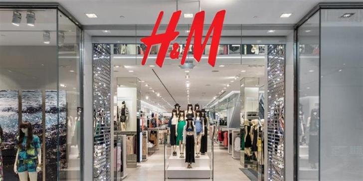 Τα H&M σταματούν τις πωλήσεις τους στη Ρωσία