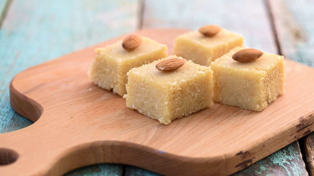 Χαλβάς: Η πανεύκολη συνταγή «1,2,3,4» για το must γλυκό της Σαρακοστής