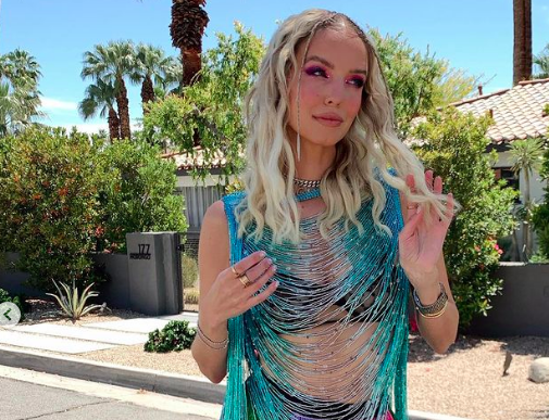 Coachella 2022: Η Leonie Hanne σού δείχνει πως να δημιουργήσεις υπέροχα boho-chic looks!