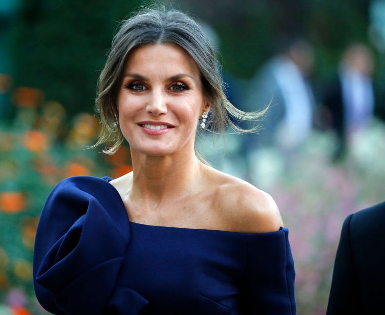 Η Βασίλισσα Letizia φόρεσε το πιο elegant print του καλοκαιριού  