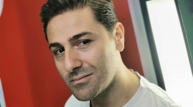 Βίντεο! Σηκώθηκε να φύγει από παράσταση του Γιώργου Κυριάκου επειδή σατίρισε το Χριστό