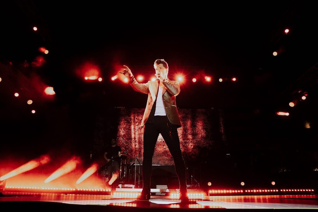 Απίστευτο και όμως αληθινό! Ο Ρουβάς στην Πάφο με ιδιωτικό jet για να τραγουδήσει για... 25 άτομα