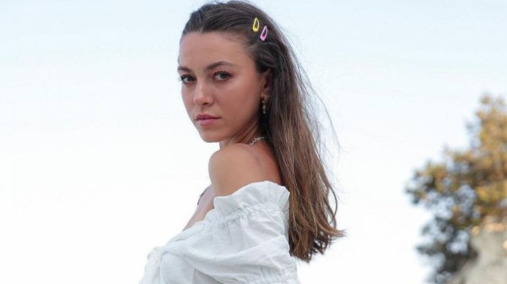 Εβελίνα Σκίτσκο: Ποζάρει σε ηλικία μόλις 13 ετών και αποκαλύπτει πώς ξεκίνησε το modelling