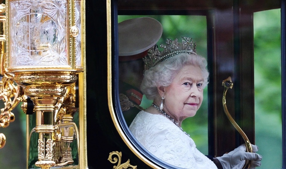 Βασίλισσα Ελισάβετ: Κατακόρυφη αύξηση στα streams τα τραγούδια που μιλάνε γι' αυτήν